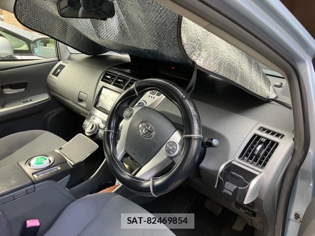 Toyota PRIUS ALPHA 2012-01 8372972-4