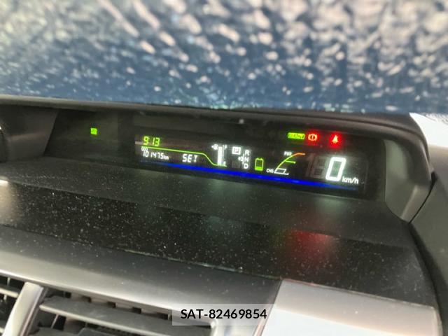 Toyota PRIUS ALPHA 2012-01 8372972-8