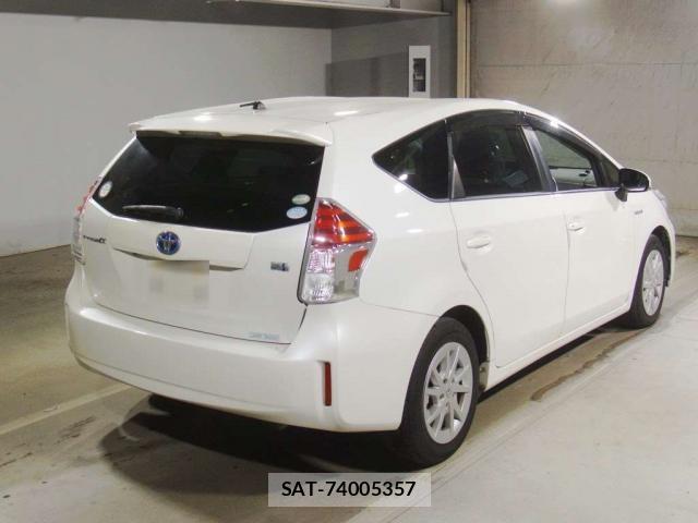 Toyota PRIUS ALPHA 2015-06 8373066-1