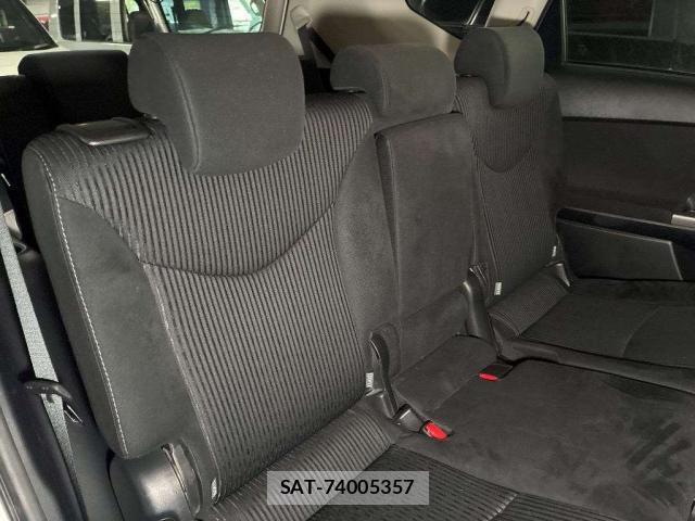Toyota PRIUS ALPHA 2015-06 8373066-4