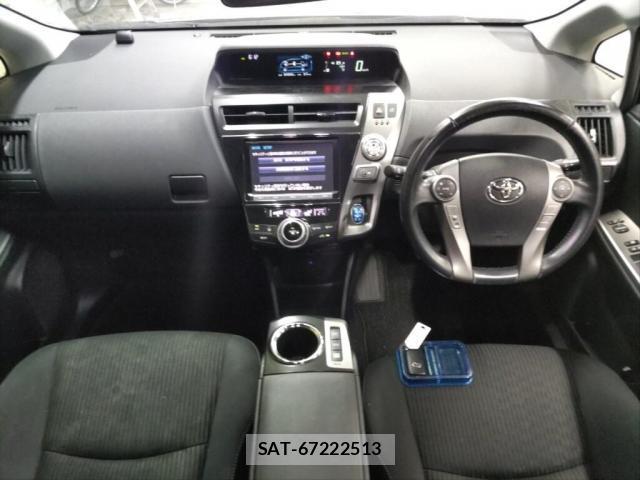 Toyota PRIUS ALPHA 2015-12 8373109-2
