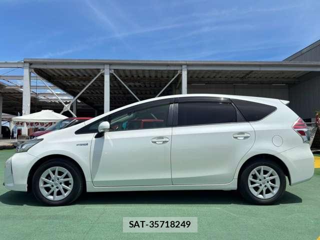 Toyota PRIUS ALPHA 2015-06 8373566-18