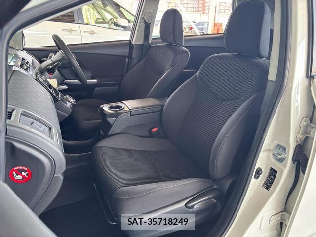 Toyota PRIUS ALPHA 2015-06 8373566-9