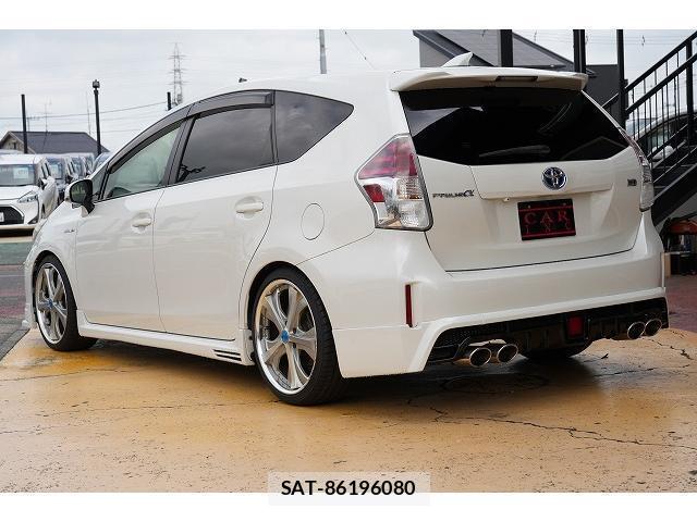 Toyota PRIUS ALPHA 2016-01 8373815-18