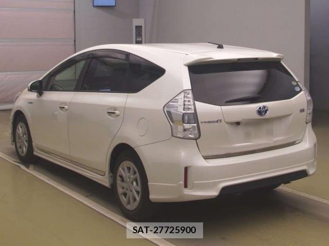 Toyota PRIUS ALPHA 2011-12 8373847-1