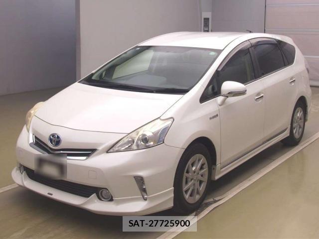 Toyota PRIUS ALPHA 2011-12 8373847-10