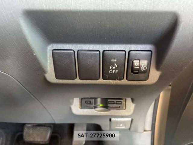 Toyota PRIUS ALPHA 2011-12 8373847-9