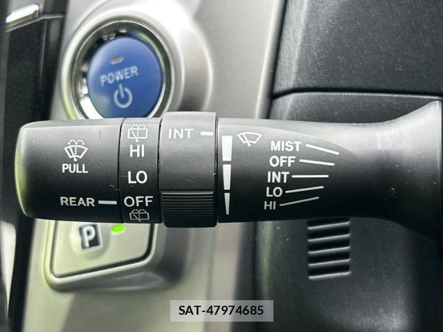 Toyota PRIUS ALPHA 2015-09 8374148-14