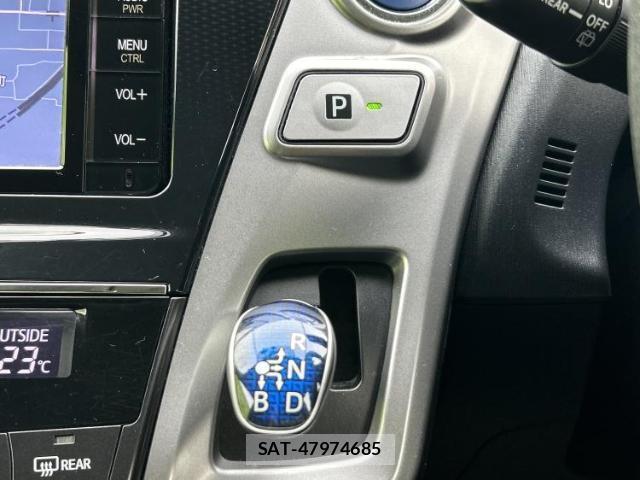 Toyota PRIUS ALPHA 2015-09 8374148-16