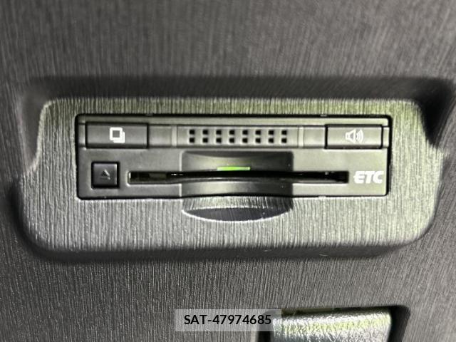 Toyota PRIUS ALPHA 2015-09 8374148-17