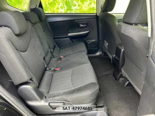 Toyota PRIUS ALPHA 2015-09 8374148-4