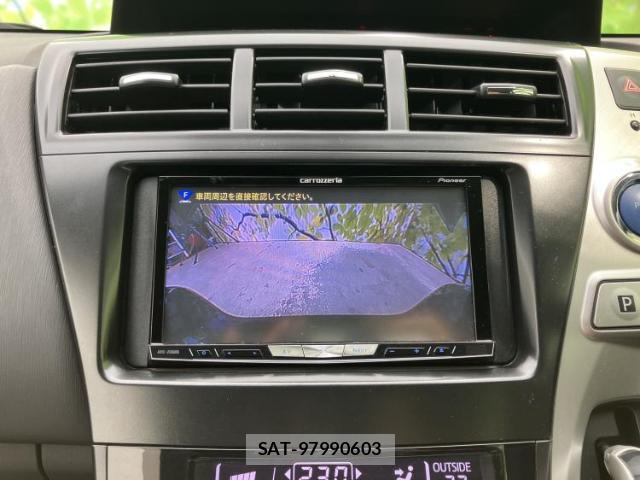 Toyota PRIUS ALPHA 2013-08 8374298-10