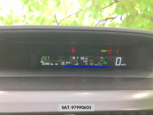 Toyota PRIUS ALPHA 2013-08 8374298-13