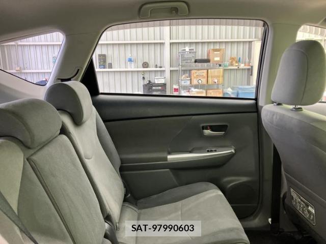 Toyota PRIUS ALPHA 2013-08 8374298-4
