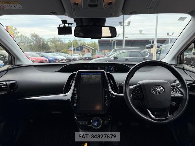 Toyota PRIUS PHV 2019-07 8373208-1