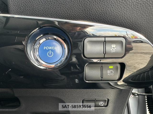 Toyota PRIUS PHV 2017-07 8373516-4