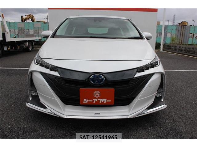Toyota PRIUS PHV 2022-09 8373531-1