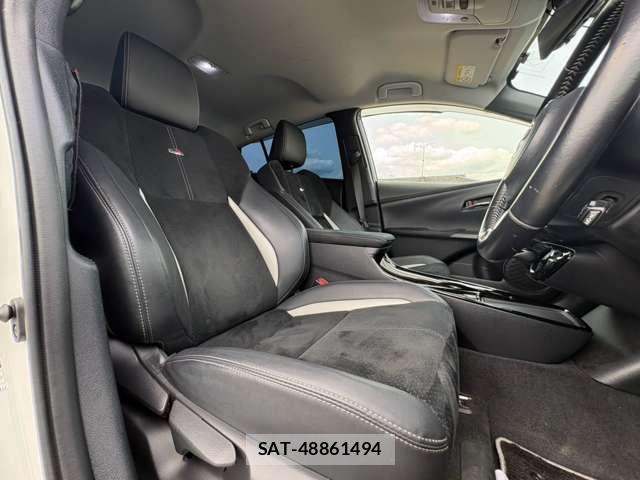 Toyota PRIUS PHV 2019-06 8373724-5