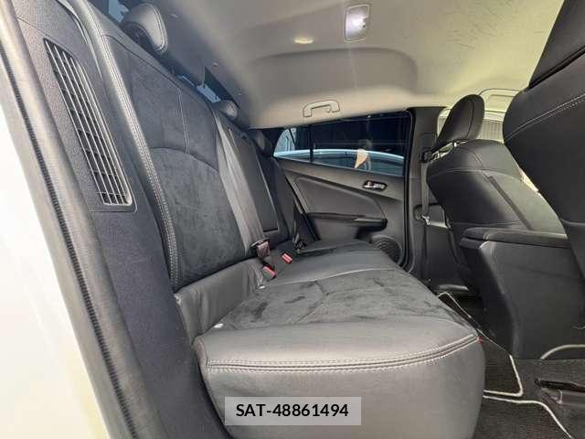 Toyota PRIUS PHV 2019-06 8373724-8