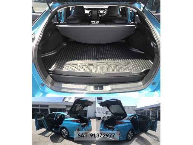 Toyota PRIUS PHV 2017-08 8373909-5