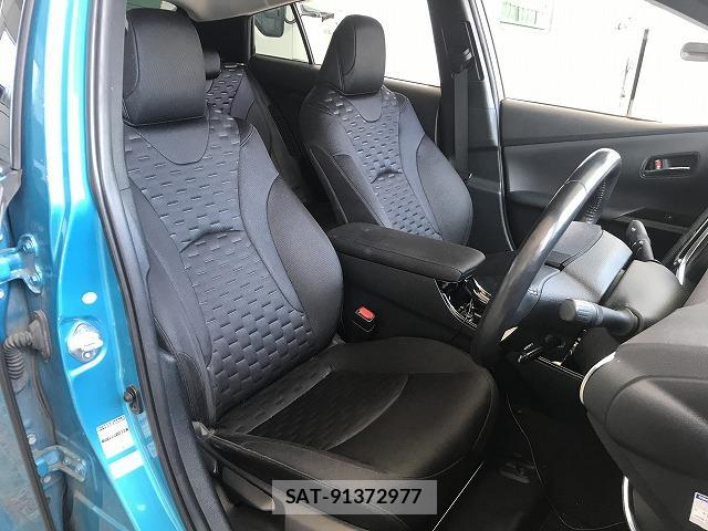 Toyota PRIUS PHV 2017-08 8373909-7