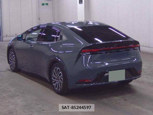 Toyota PRIUS 2023-06 8372516-1