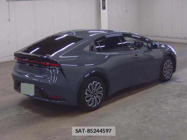 Toyota PRIUS 2023-06 8372516-3
