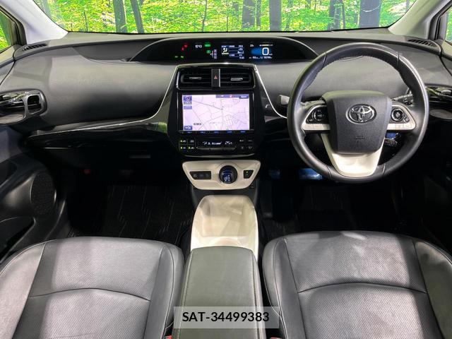 Toyota PRIUS 2016-09 8372671-1