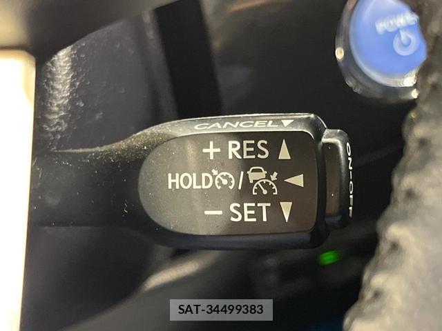 Toyota PRIUS 2016-09 8372671-6
