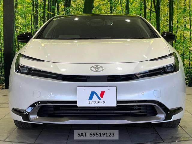 Toyota PRIUS 2024-09 8372683-13