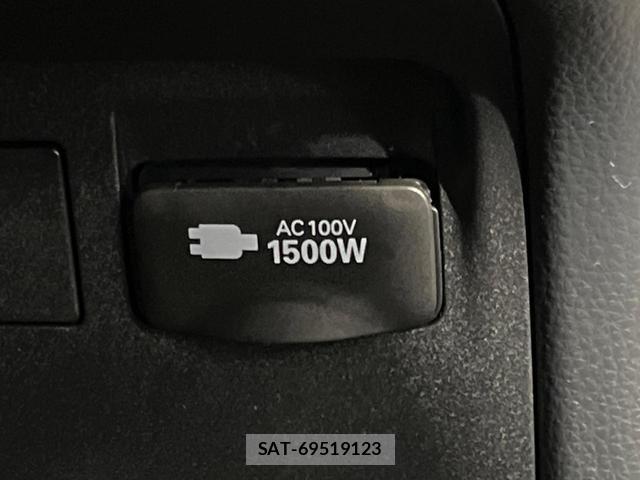 Toyota PRIUS 2024-09 8372683-5