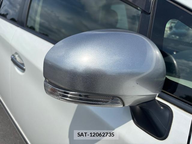 Toyota PRIUS 2014-06 8372756-5