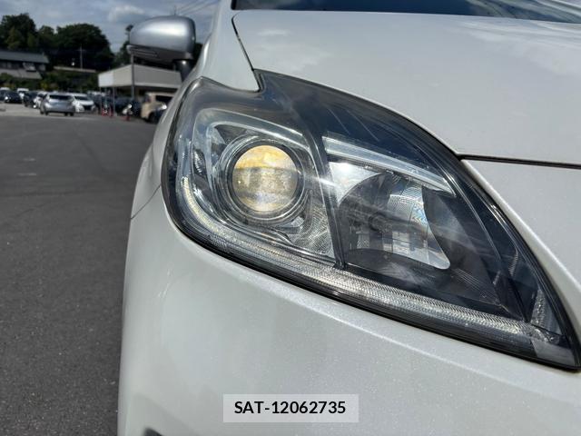 Toyota PRIUS 2014-06 8372756-7