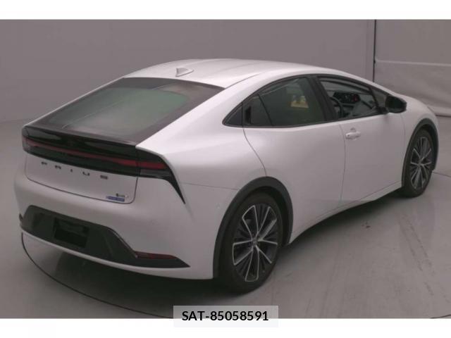 Toyota PRIUS 2023-07 8372839-1