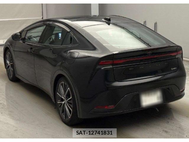 Toyota PRIUS 2023-02 8372845-1