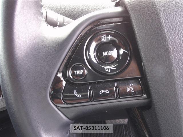 Toyota PRIUS 2019-01 8372936-15