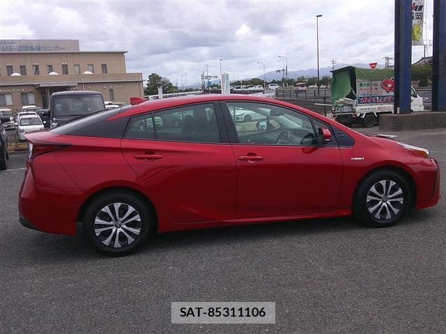 Toyota PRIUS 2019-01 8372936-4