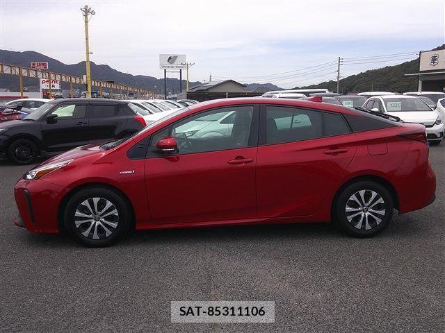Toyota PRIUS 2019-01 8372936-8