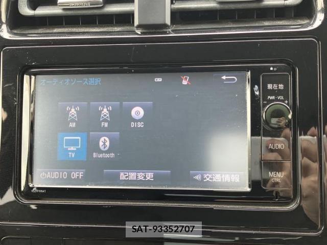 Toyota PRIUS 2015-12 8373042-11