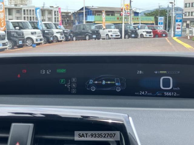 Toyota PRIUS 2015-12 8373042-13