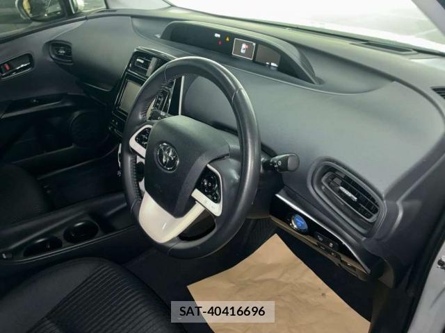 Toyota PRIUS 2017-01 8373100-5