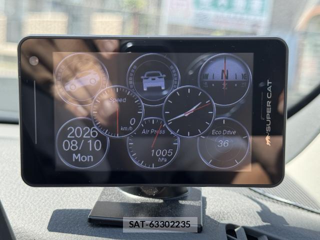 Toyota PRIUS 2023-05 8373167-19