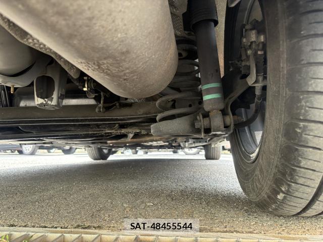 Toyota PRIUS 2013-10 8373181-10