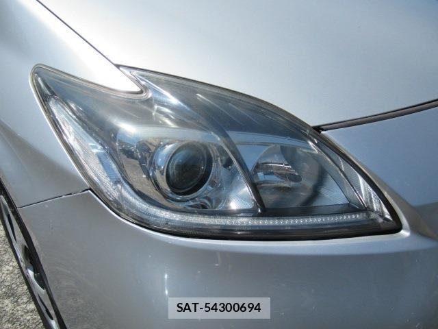 Toyota PRIUS 2015-06 8373184-11