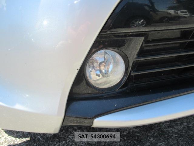 Toyota PRIUS 2015-06 8373184-12