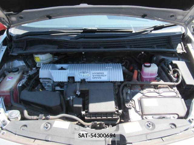 Toyota PRIUS 2015-06 8373184-19