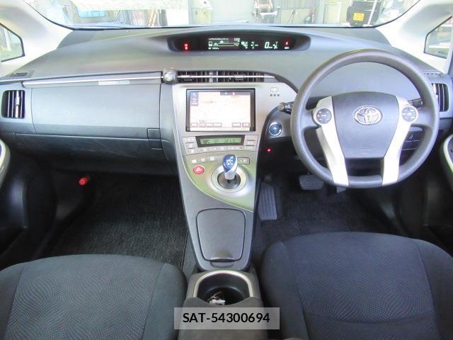 Toyota PRIUS 2015-06 8373184-3