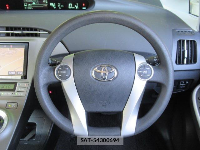 Toyota PRIUS 2015-06 8373184-4