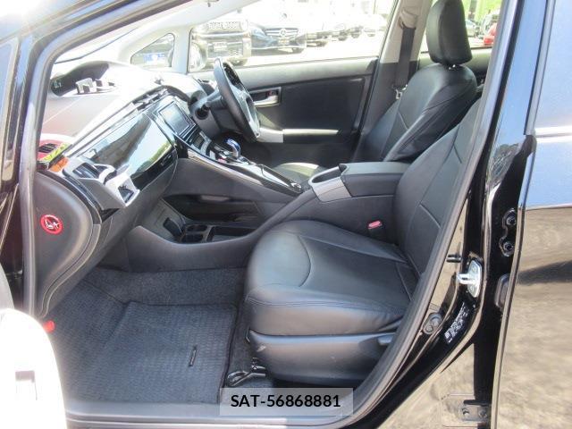 Toyota PRIUS 2013-11 8373186-14