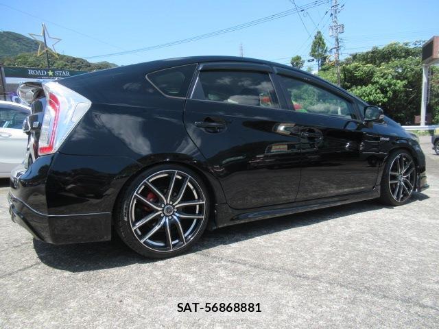 Toyota PRIUS 2013-11 8373186-2